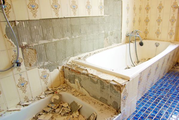 Bathtub Demolition in Port Angeles