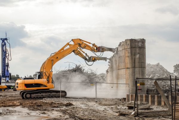Silo Demolition in Port Angeles