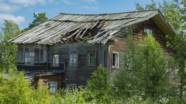 Cottage Demolition in Port Angeles