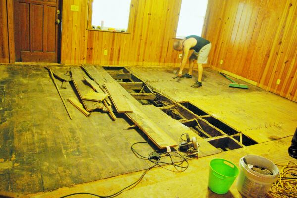 Subfloor Demolition in Port Angeles